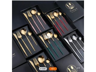Royalty cutlery set