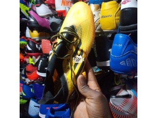 Football Shoes for Sale