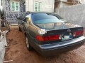 toyota-camry-2001-small-0