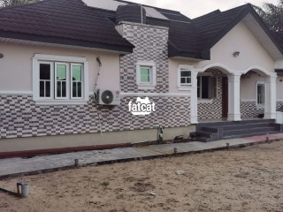 Spaciously built three bedroom Bungalow in Awoyaya