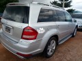 used-mercedes-gl-class-2011-small-0