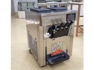 Table top ice cream machine