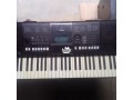 london-used-yamaha-keyboard-psr-e423-small-0