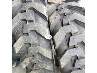 Tyres for earthmovers