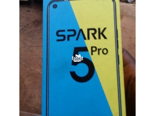Tecno spark 5 pro kd7 with pack and receipt