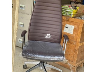 Executive office chair