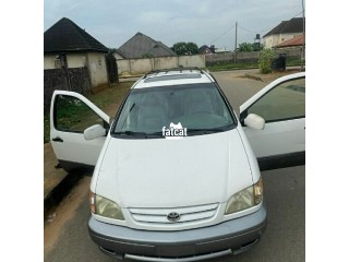 Awoof tokunbo Toyota Sienna 2002