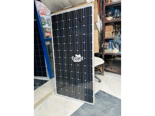 300watts solar panels available