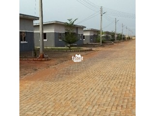 3 bedroom Flat & Apartment For Sale Family Home Estate, Asaba