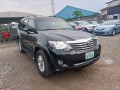 toyota-fortuner-2012-model-small-1