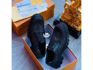 Linus Vuitton shoe