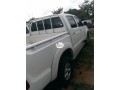 used-toyota-hilux-2010-small-2