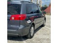 used-toyota-sienna-2006-small-2