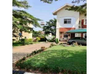 4 Bedroom Fully Detached Duplex with Fitted Kitchen and 1 Bedroom Servant Quarter