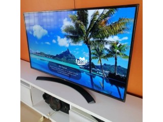 LG 55 UHD 4K Smart TV