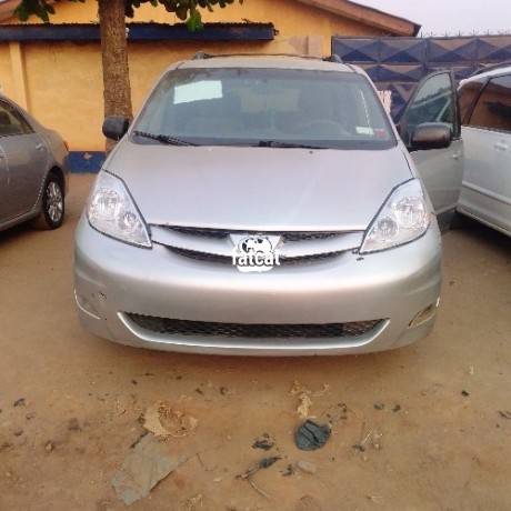 Classified Ads In Nigeria, Best Post Free Ads - toyota-sienna-2007-model-big-0