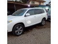 toyota-highlander-2010-small-4