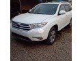 toyota-highlander-2010-small-0