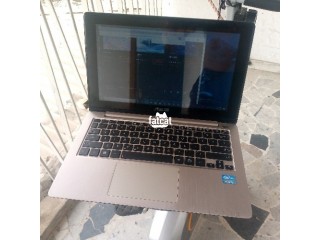 ASUS X202E Laptop