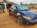 toyota-corolla-2010-small-0