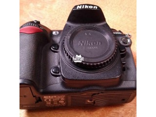 Nikon D200 body only DSLR camera