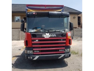 Scania 94, 8 Tyres