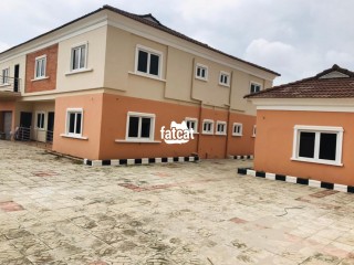 A newly built 5bedroom detached duplex with 2units of room and parlour at Osuntokun for sale