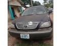 toyota-lexus-2003-model-small-0