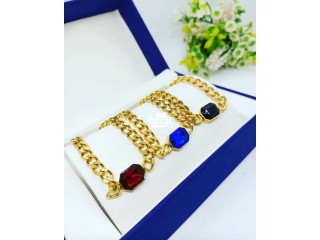 Elegant Necklace With Studs Earrings