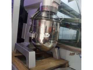 Standing cake mixer 10 liters