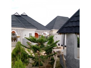 Beautiful 3 bedrooms bungalow with gazebo